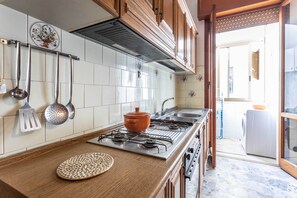 Appartamento Standard | Cucina privata | Pentole/stoviglie/utensili