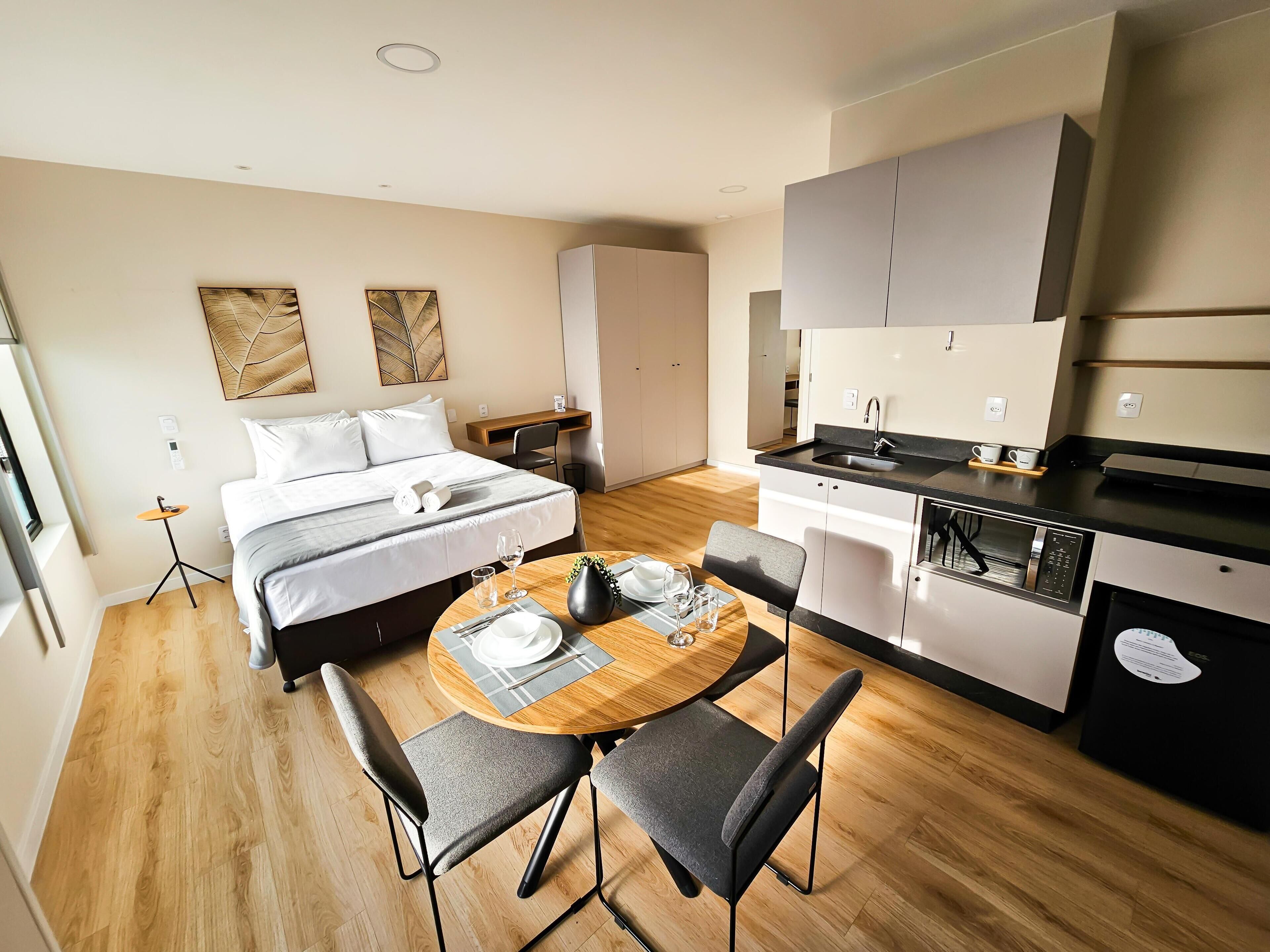 Schreibtisch, schallisolierte Zimmer, kostenloses WLAN, Bettwäsche