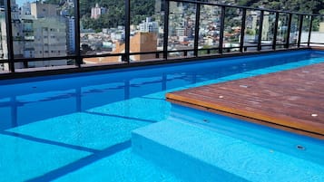 Piscina en la azotea