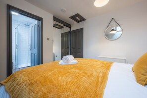 1 habitación, tabla de planchar con plancha y wifi gratis 