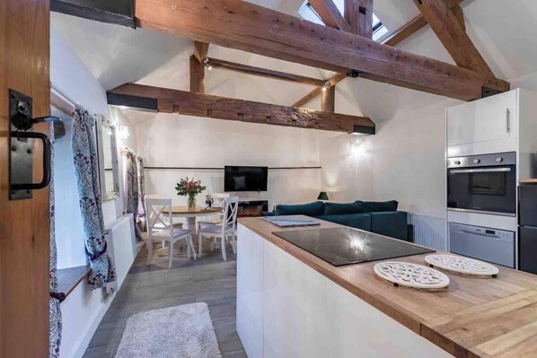 Cottage | Private kitchen - The Stables at Brambles Farm (Leek)