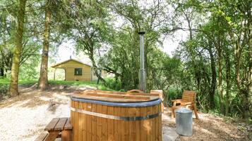 Cottage | Property grounds