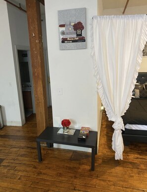 Iron/ironing board, free WiFi