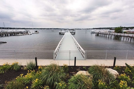 Dock