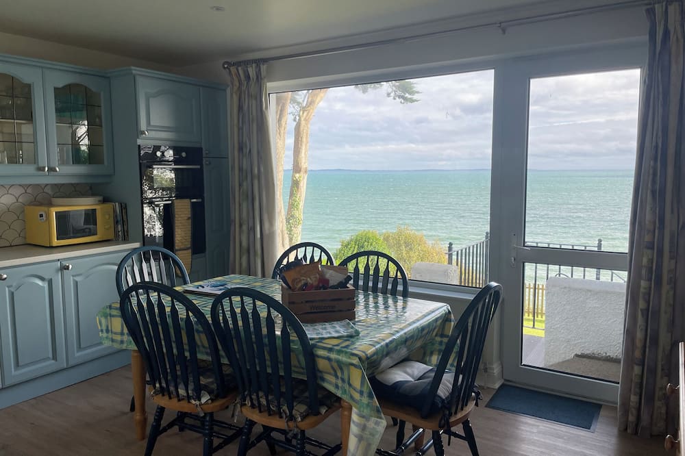 Rocklea Seaside Cottage - Dundrum