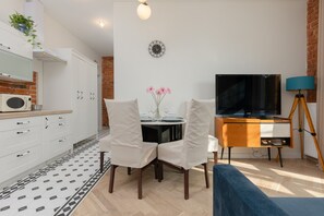 公寓, 2 间卧室, 阳台 | 客厅