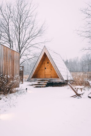 Lushna Cabin | Gratis wi-fi och sängkläder