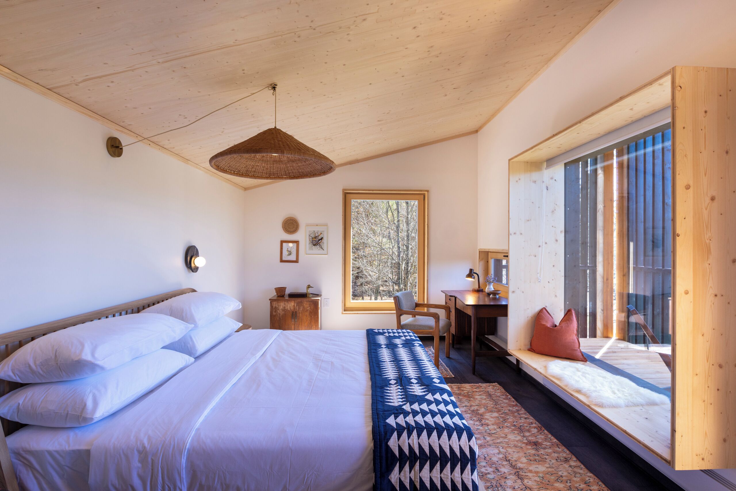 Mountain Suite Studio | Free WiFi, bed sheets