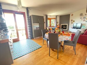 Dining - Cristina Giulia House - Lake Garda (Toscolano Maderno)