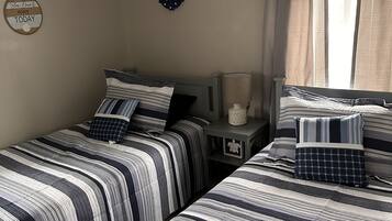 4 bedrooms, travel crib, free WiFi, bed sheets