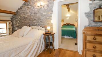 2 bedrooms, individually decorated, individually furnished