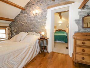 2 多间卧室、特色装修、特色家居