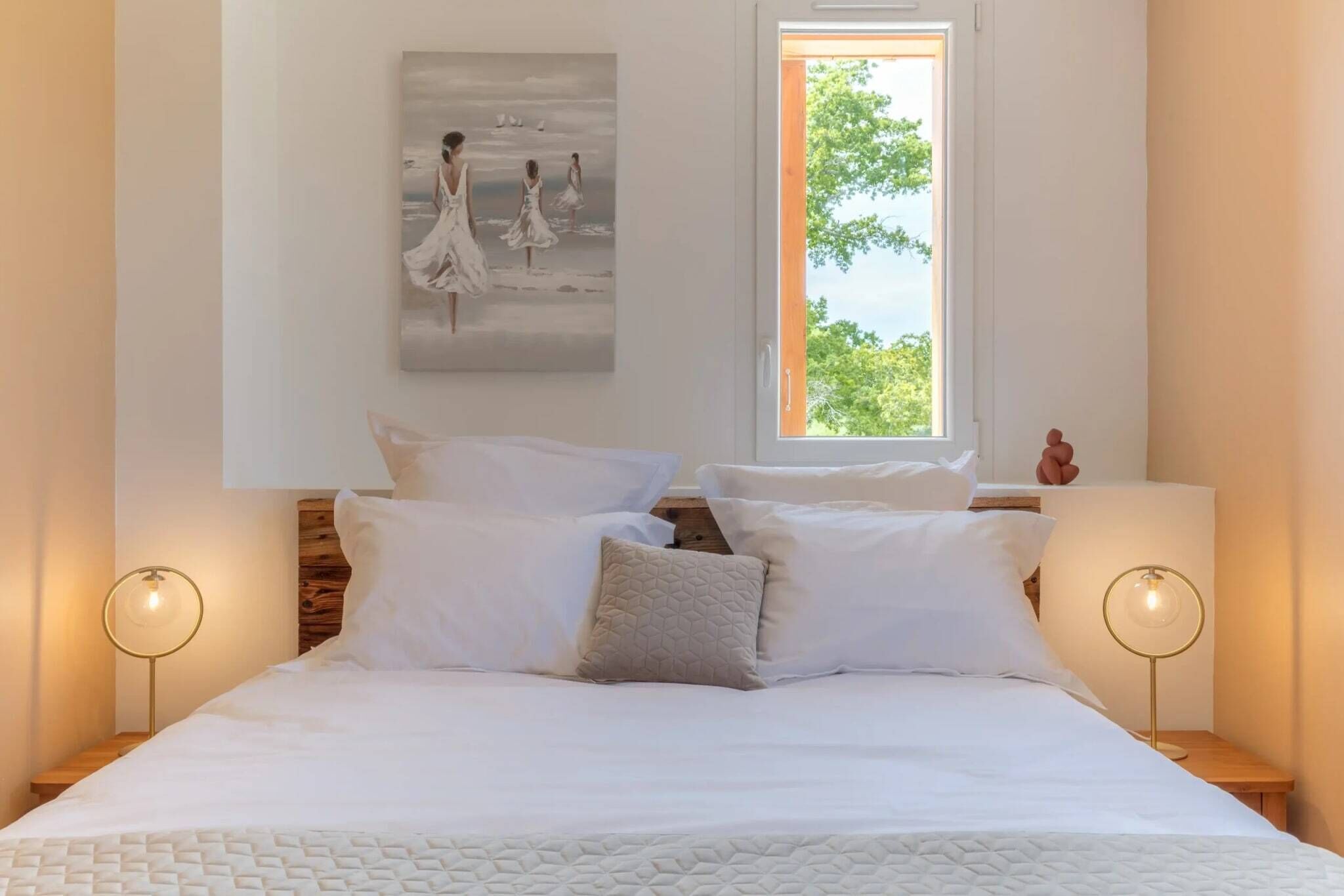 3 slaapkamers, een bureau, een strijkplank/strijkijzer, gratis wifi