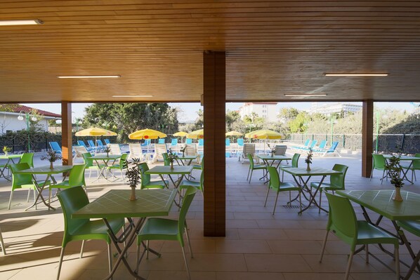 Télévision à écran plat