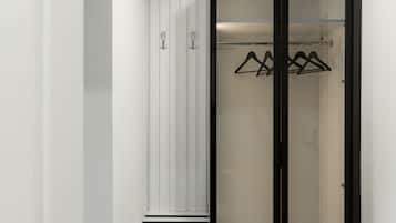 Soundproofing, free WiFi, bed sheets