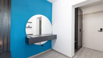 تجهيزات عازلة للصوت وواي فاي مجانًا وملاءات أسرّة