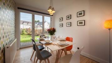 Ferienhaus, Mehrere Betten | Speisen