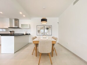 Dining - Los Miradores 2 | Pools  Jacuzzi Paradise Townhouse (Bel-Air)