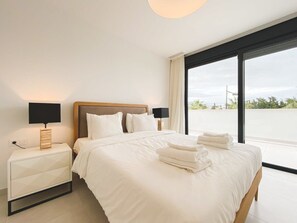 3 bedrooms, WiFi, bed sheets - Los Miradores 2 | Pools  Jacuzzi Paradise Townhouse (Bel-Air)