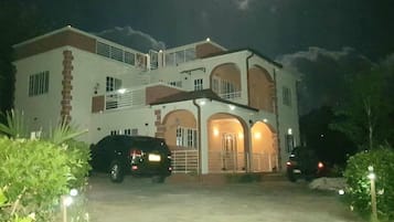 Apartment | Exterior