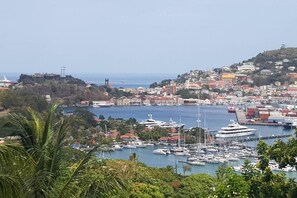 公寓 | 小船码头