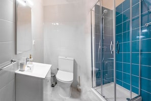 Bathroom - Lalitana Townhouse (Lagos)