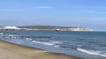 Beach nearby, beach towels
