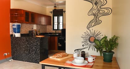 Charming 2-bed House in Kampala