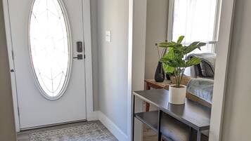 3 soverom, skrivebord og wi-fi (inkludert)