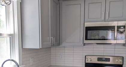 Beautiful renovated house 12 minutes from DT Raleigh