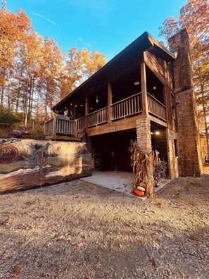 Exterior - Brown County At It's Best Beautiful Cozy meticulous clean LG Game Room arcade! (Nashville)