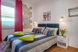 1 slaapkamer, een bureau, gratis wifi, beddengoed