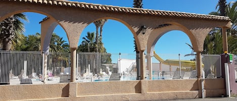 Piscine extérieure, piscine chauffée