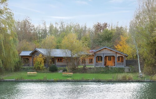 Chalet Copperwing on small-scale nature campsite 't Ol Gat.