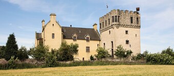 The Manor at Plane Castle - Sleeps 8 - Pets Ok