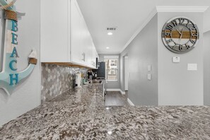 Interior - 🏝️Steps to Gulf-Sound Views-Close to Navarre Pier-2BR Southern Comfort (Navarre)