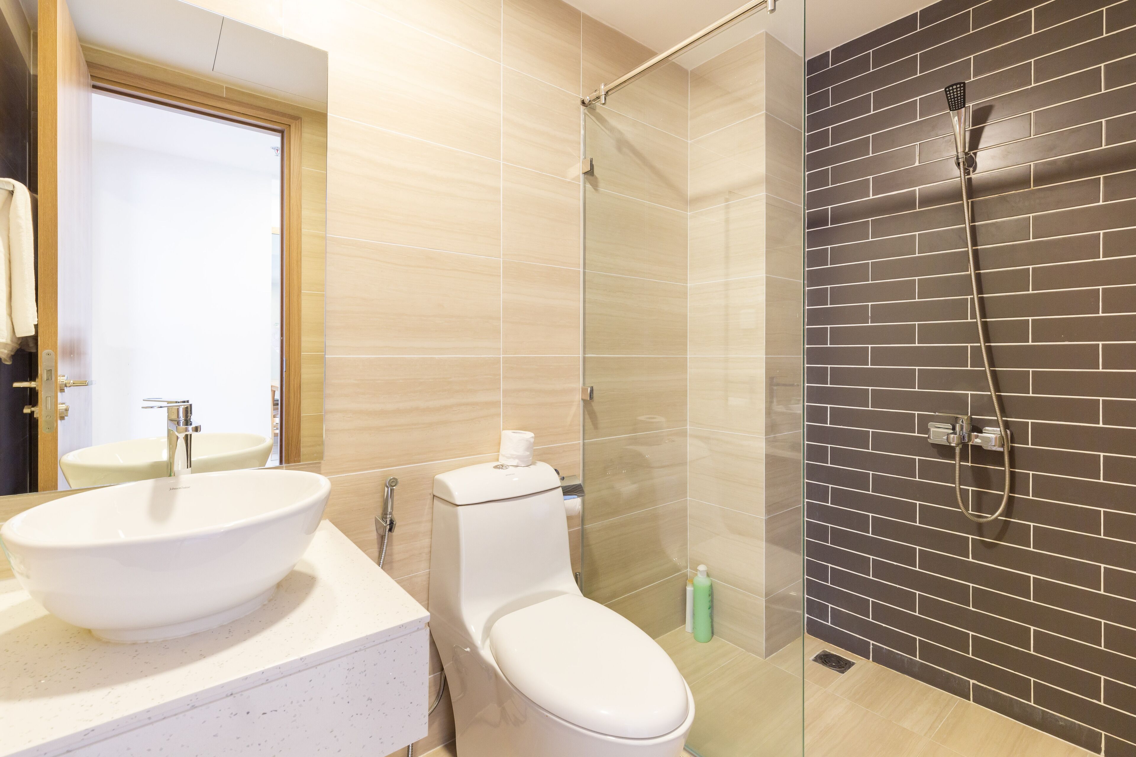 Estudio panorámico | Baño | Secadora de cabello, toallas, jabón, shampoo 