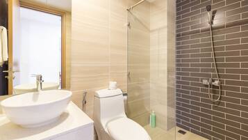 Estudio panorámico | Baño | Secadora de cabello, toallas, jabón, shampoo