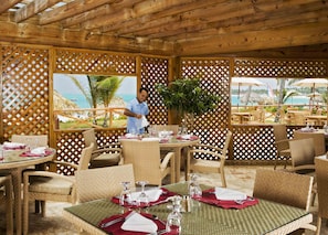 3 restaurants, breakfast, lunch served; local and international cuisine