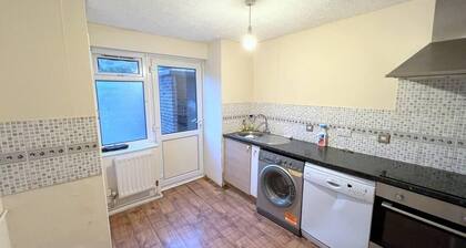 4-bed House in South London