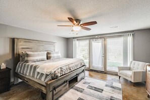 1 bedroom, desk, iron/ironing board, travel cot