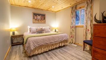 4 quartos, berço de viagem, Wi-Fi de cortesia, roupa de cama