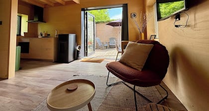 Tiny House mit Kamin in der Polderlandschaft | Tiny House Wood