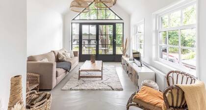 Ibiza-style holiday home in Cadzand | Cadshuis - Cottage