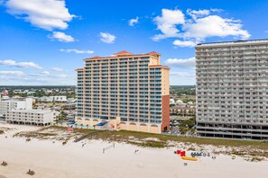 Exterior - Luxury Beachfront condo - 3 Bedroom, 3 full Bath, 2 master suites, sleeps 8. (Gulf Shores)
