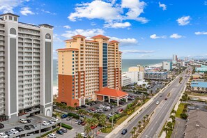 Exterior - Luxury Beachfront condo - 3 Bedroom, 3 full Bath, 2 master suites, sleeps 8. (Gulf Shores)