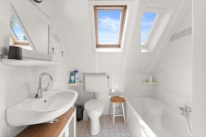 Douche, serviettes fournies