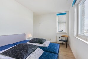 2 bedrooms, WiFi, bed sheets