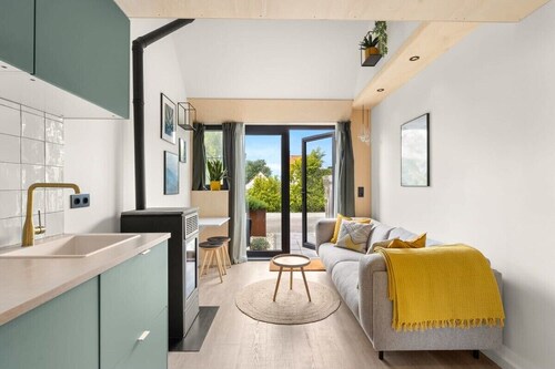 Unique Tiny House in Groede | Tiny House Gold | Hello Zeeland