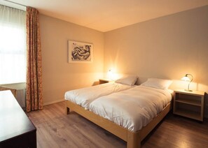 3 bedrooms, WiFi, bed sheets